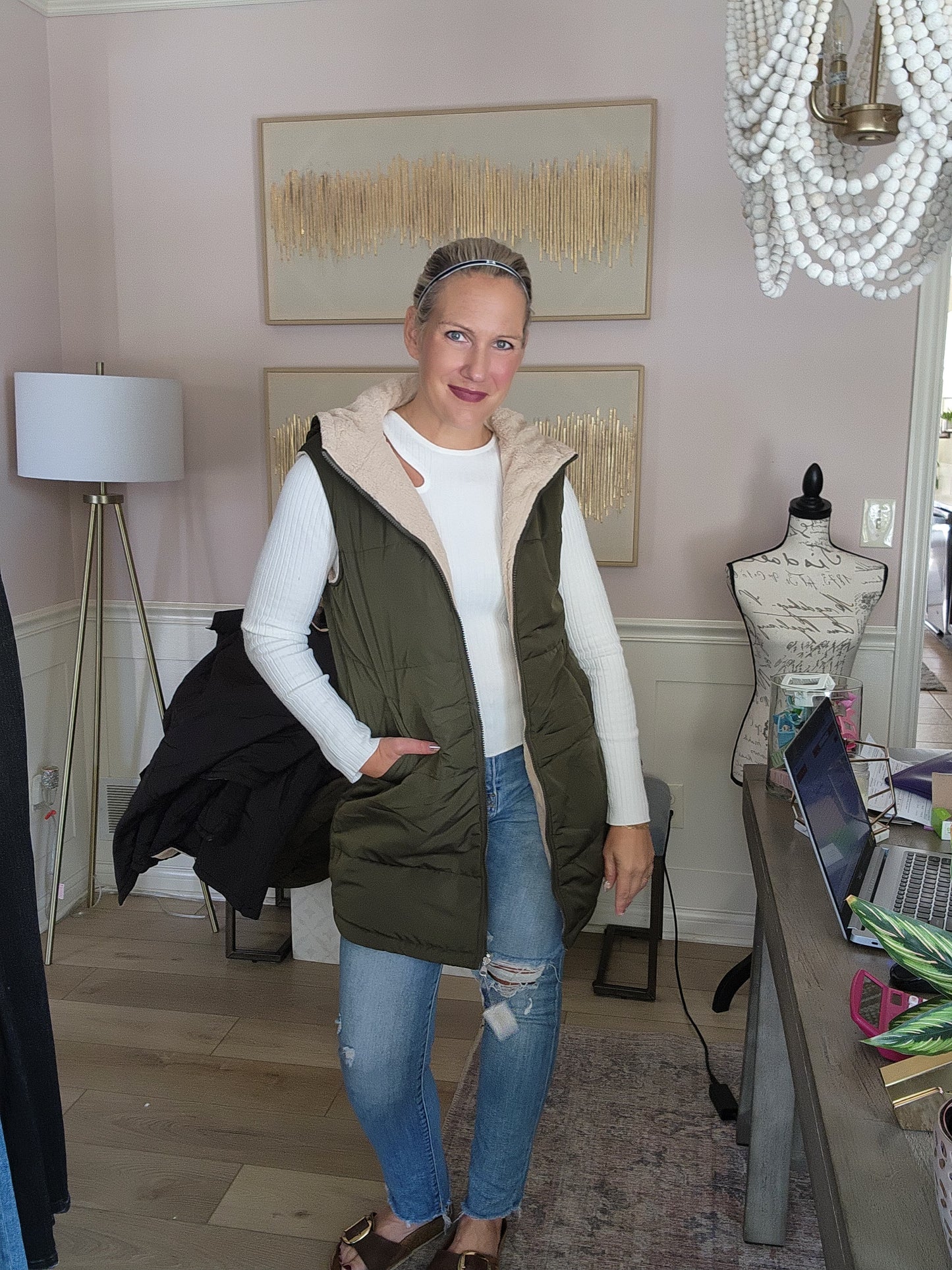 Long Reversible Sherpa Vest in Olive