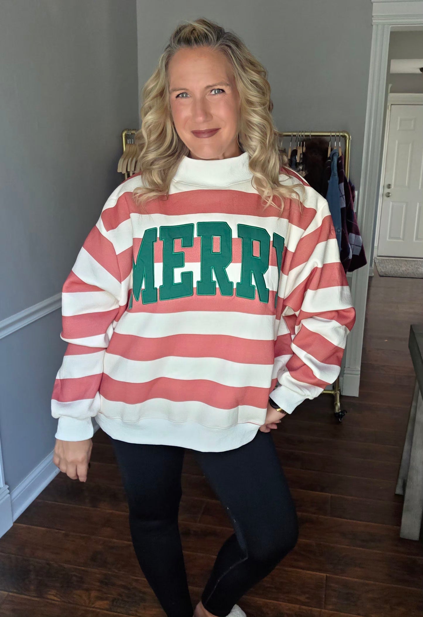 Oversized MERRY Mockneck Sweatshirt