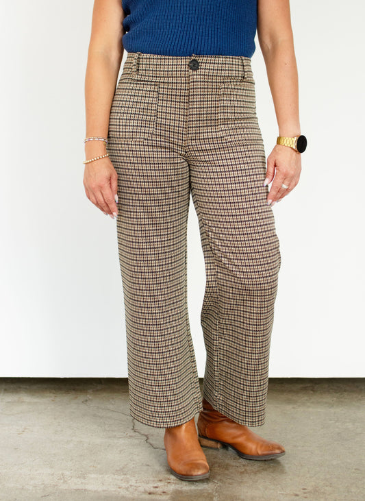 Brown & Hazel Houndstooth Ankle Pants